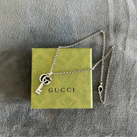 Gucci Double G Key Necklace - Picture 6 of 6